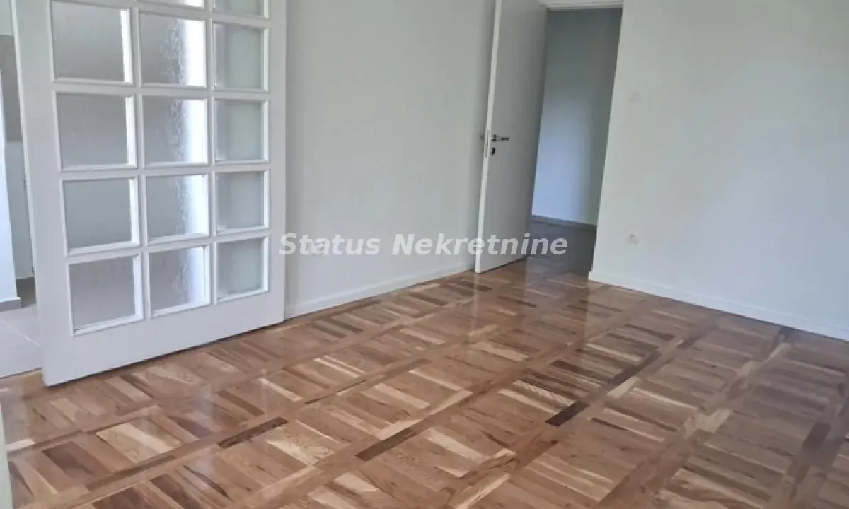 Prodaja, dvosoban stan, 47m², Adamovićevo Naselje, Novi Sad Sve Podlokacije