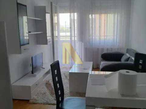 Rent, one bedroom apartment, 37m², Rotkvarija, Novi Sad Sve Podlokacije - image 1