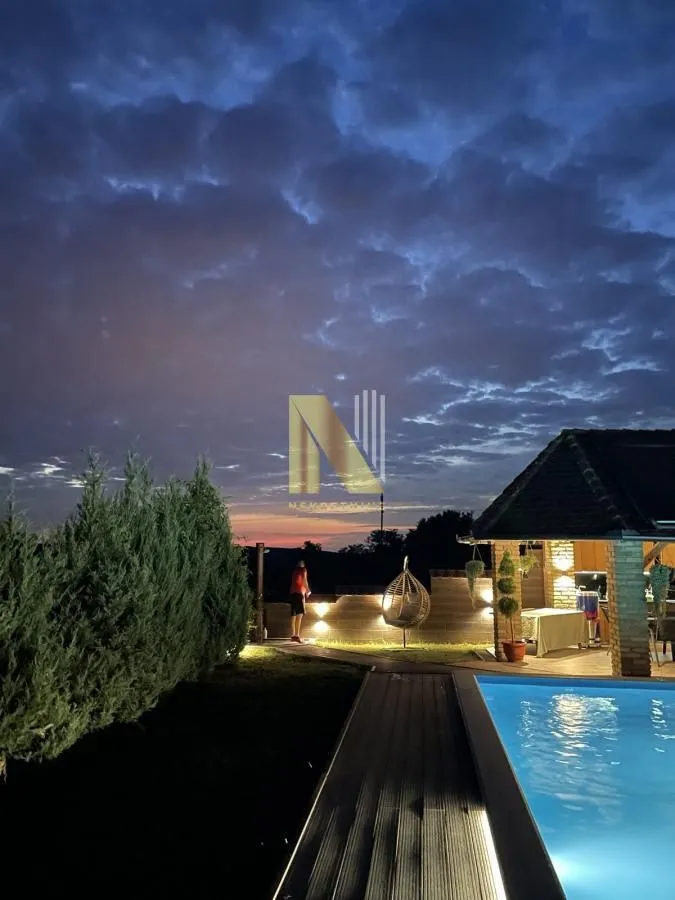 Prodaja, kuća, 102m², Sremski Karlovci, Novi Sad