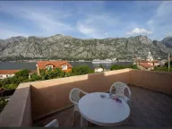 Sale, house, 288m², Prčanj, Kotor - image 1