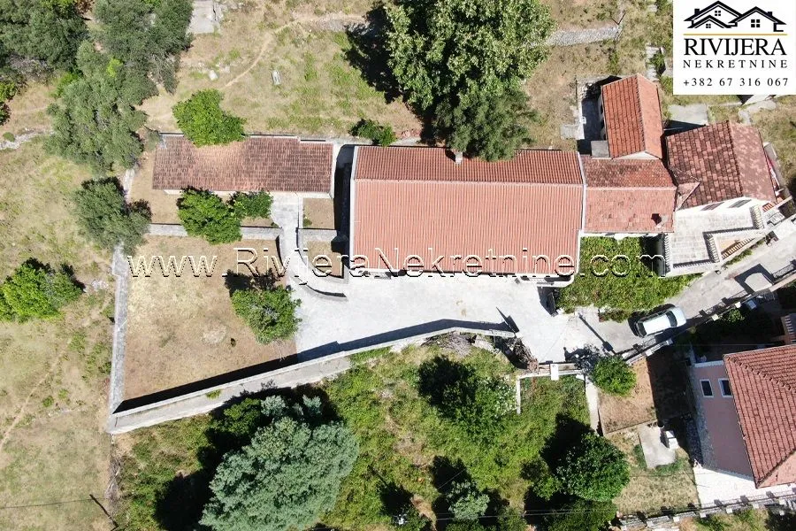 Prodaja, kuća, 219m², Đenovići, Herceg Novi