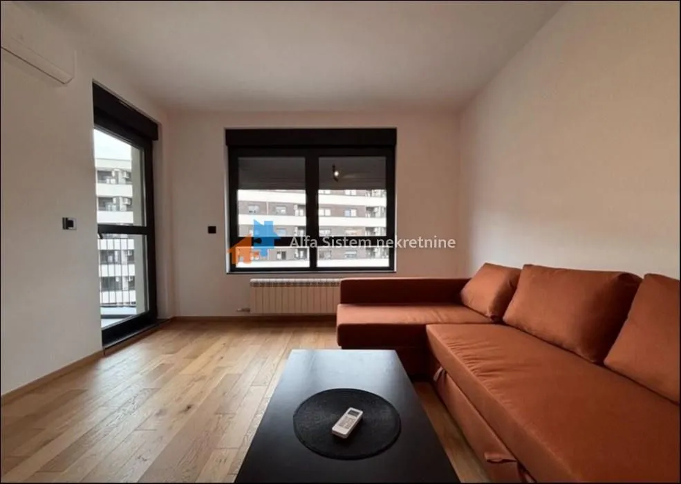 Izdavanje, dvosoban stan, 60m², Hala Pionir, Palilula Sve Podlokacije