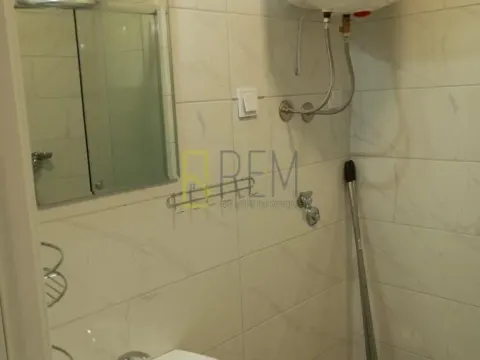 Prodaja, garsonjera, 27m², Podgorica, Crna Gora - image 5