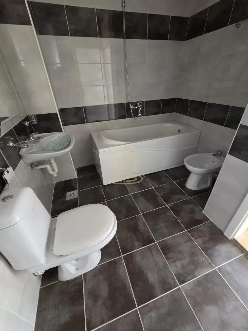 Sale, three bedroom apartment, 79m², Medijana, Niš
