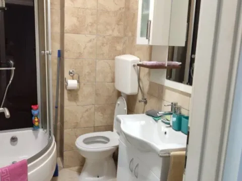 Rent, one bedroom apartment, 42m², Bečići, Budva - image 8