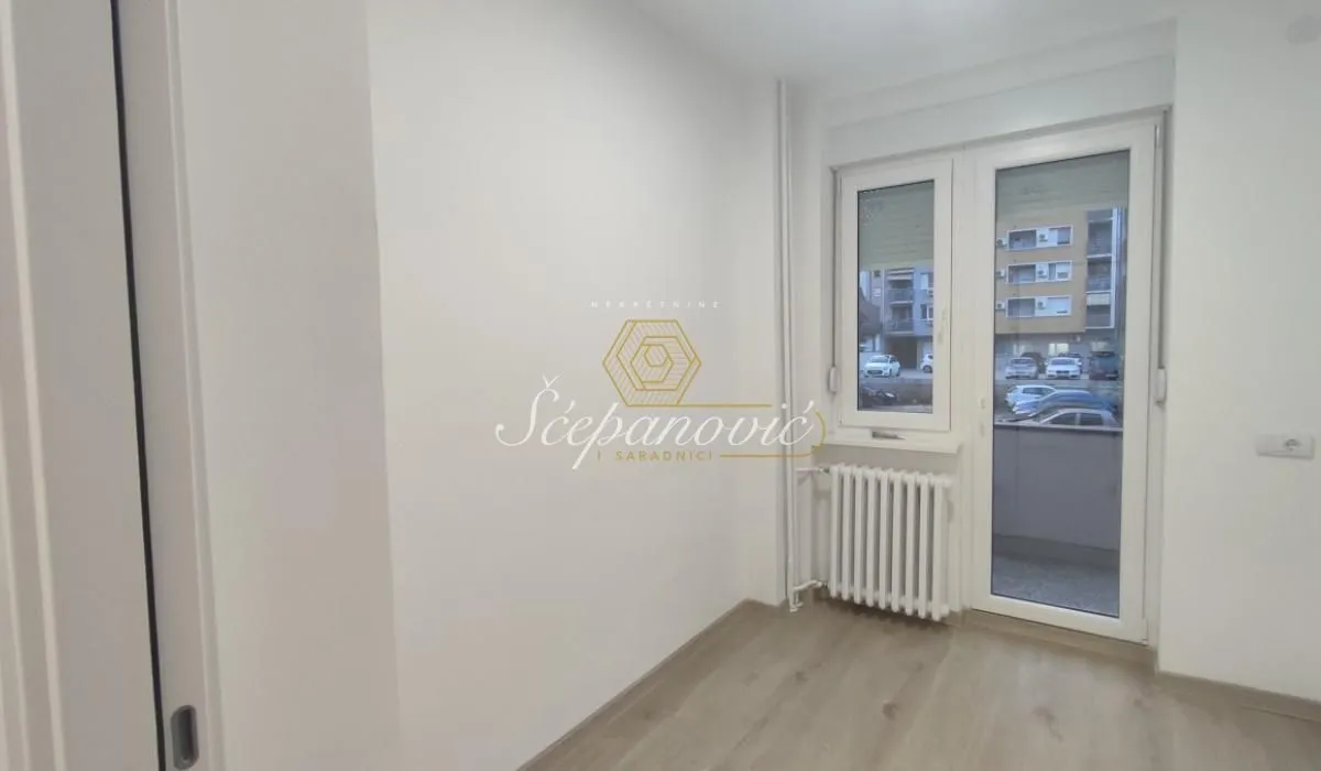 Prodaja, stan, 52m², Grbavica, Novi Sad Sve Podlokacije