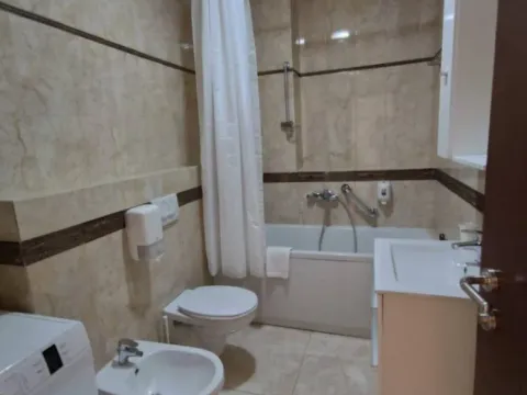 Rent, apartment, 70m², Bečići, Budva - image 3