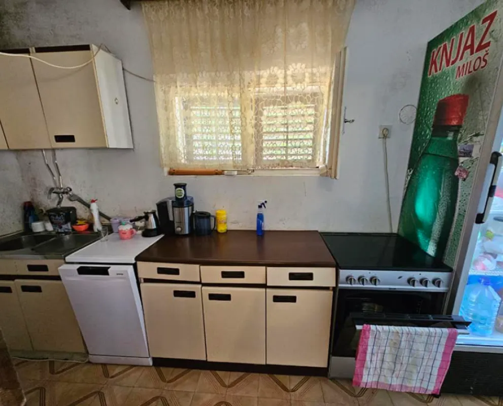 Sale, house, 90m², Zelenika, Podgorica