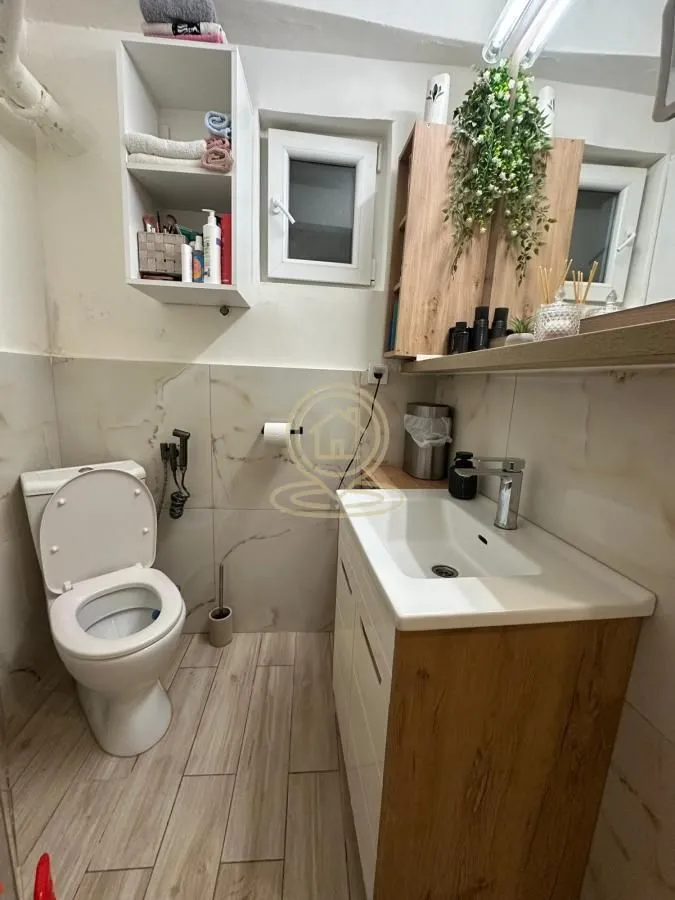 Prodaja, dvosoban stan, 33m², Centar, Novi Sad