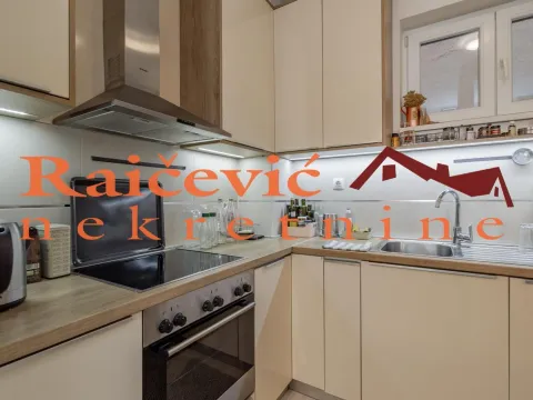 Prodaja, trosoban stan, 82m², Vračar, Šid - image 8