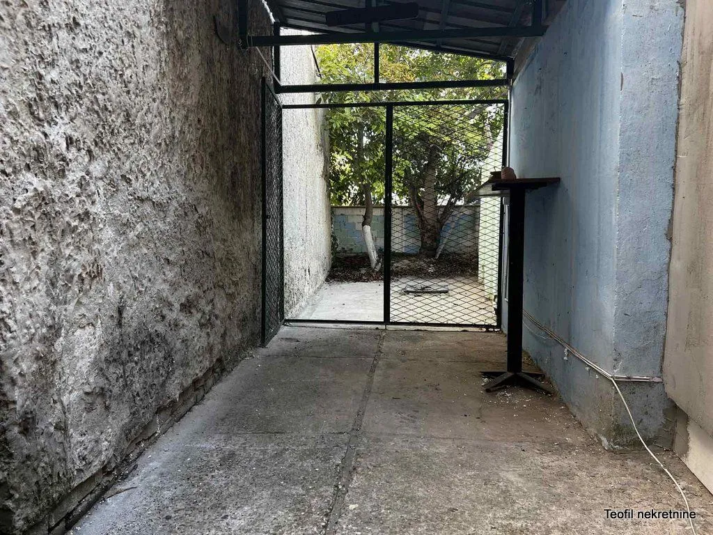 Sale, house, 220m², Cvetkova Pijaca, Zvezdara Sve Podlokacije