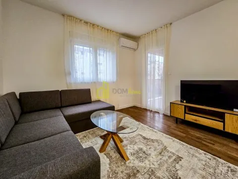 Izdavanje, jednosoban stan, 46m², Stari Aerodrom, Podgorica - image 3