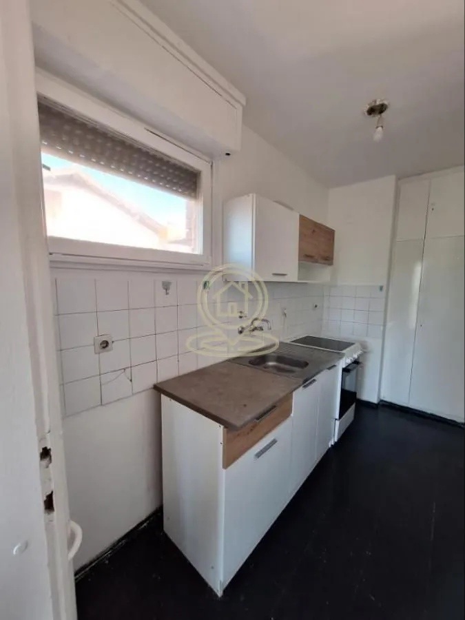 Rent, studio apartment, 33m², Novo naselje, Novi Sad