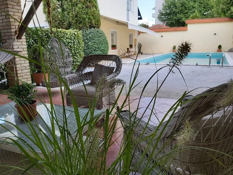 Izdavanje, kuća, 400m², Voždovac, Voždovac Sve Podlokacije