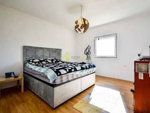 Prodaja, kuća, 200m², Donji Kokoti, Podgorica - image 27