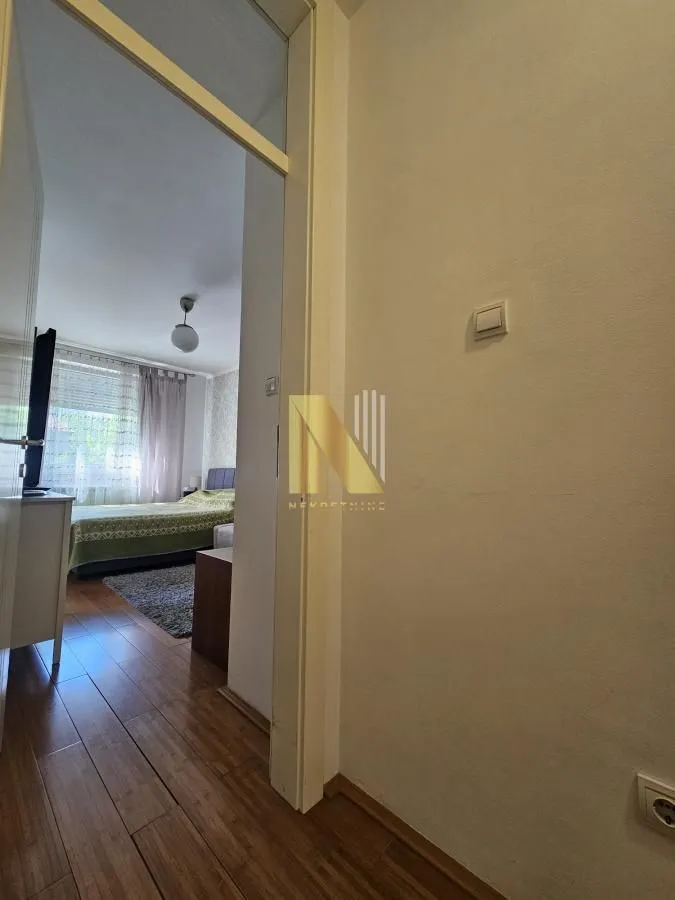 Prodaja, dvosoban stan, 54m², Bulevar Oslobodjenja, Novi Sad Sve Podlokacije