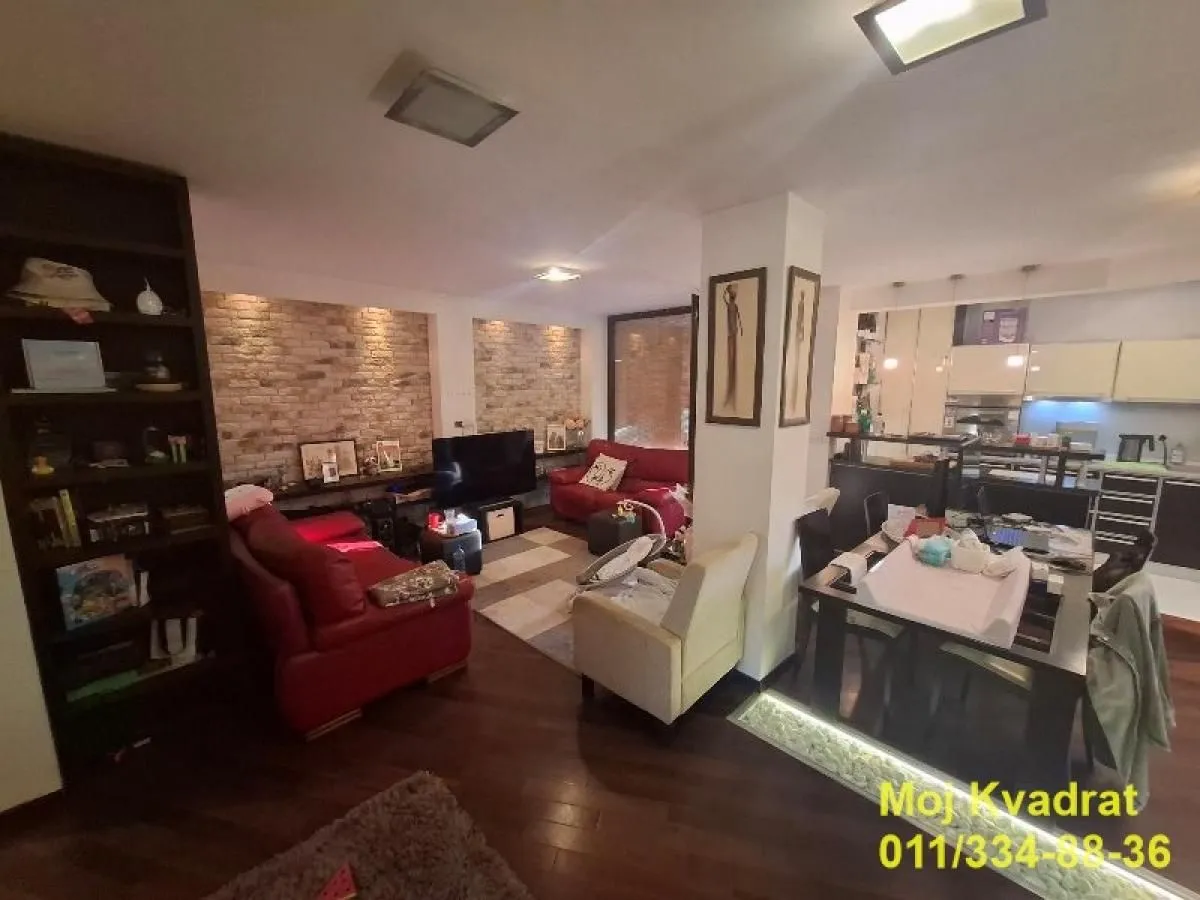 Prodaja, četvorosoban stan, 90m², Čukarica, Beograd