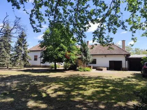 Prodaja, kuća, 880m², Bački Vinogradi, Subotica - image 2