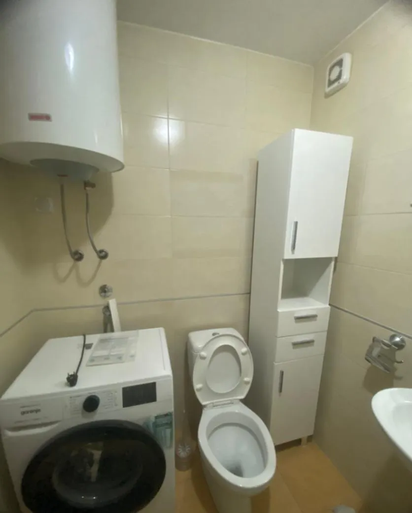 Izdavanje, jednosoban stan, 43m², Tuški Put, Podgorica