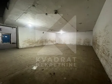 Rent, office space, 1500m², Tuški Put, Podgorica - image 11