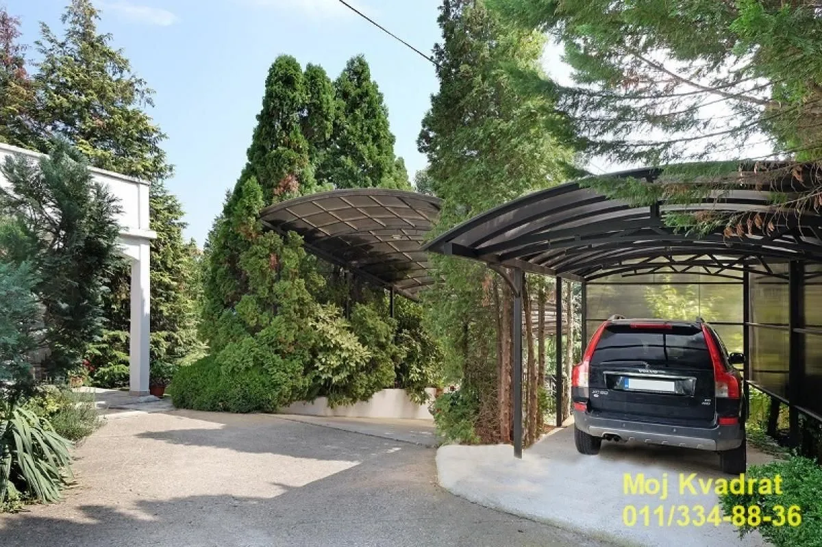 Izdavanje, kuća, 390m², Savski Venac, Beograd