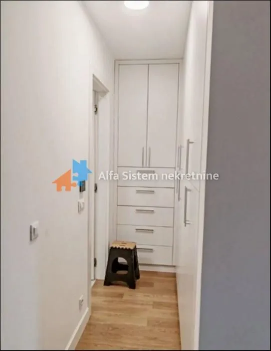 Izdavanje, dvosoban stan, 52m², Lekino Brdo, Voždovac Sve Podlokacije
