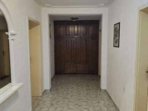 Izdavanje, jednosoban stan, 90m², Masline, Podgorica - image 10