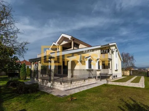 Izdavanje, kuća, 370m², Zabjelo, Podgorica - image 25