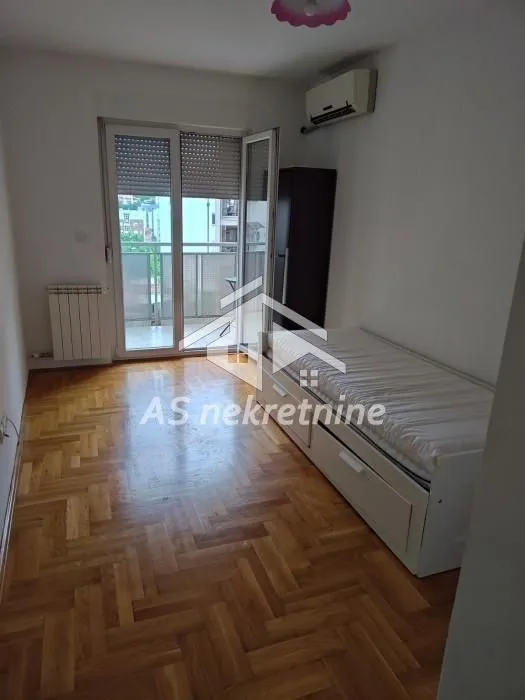 Rent, two bedroom apartment, 52m², Đeram Pijaca, Beograd