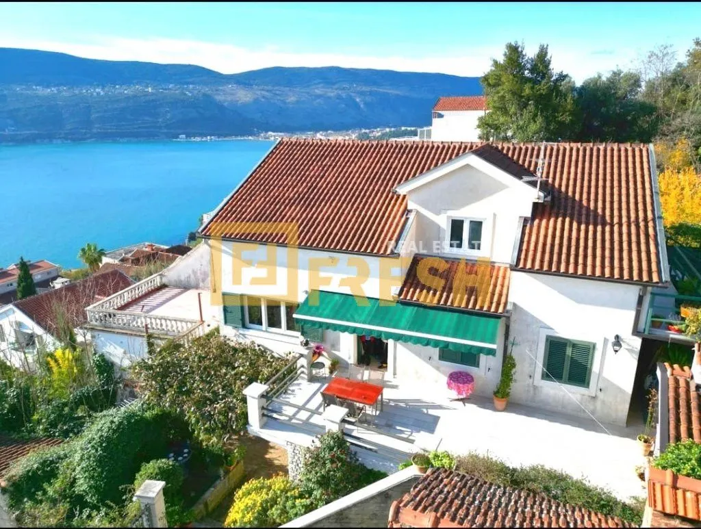 Prodaja, kuća, 296m², Herceg Novi, Crna Gora