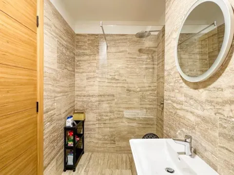 Rent, two bedroom apartment, 83m², Kod Capital Plaze, Podgorica - image 3