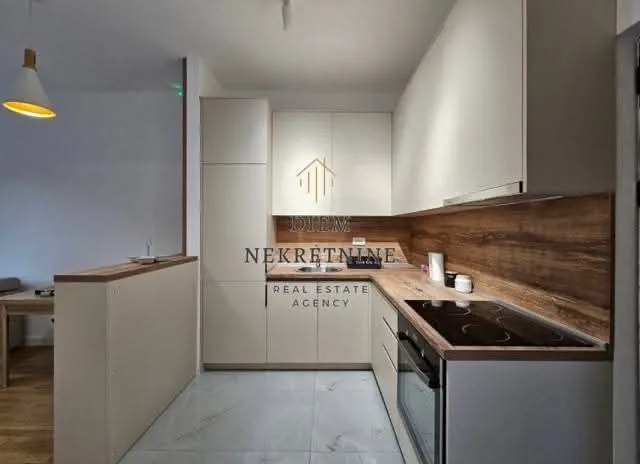 Rent, one bedroom apartment, 38m², Centar, Bar