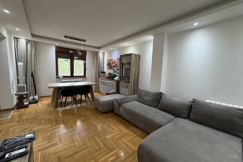 Prodaja, dvosoban stan, 57m², Gradska Bolnica, Zvezdara Sve Podlokacije