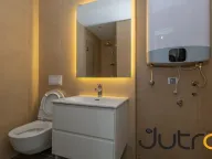 Prodaja, trosoban stan, 90m², Podgorica, Crna Gora - image 3