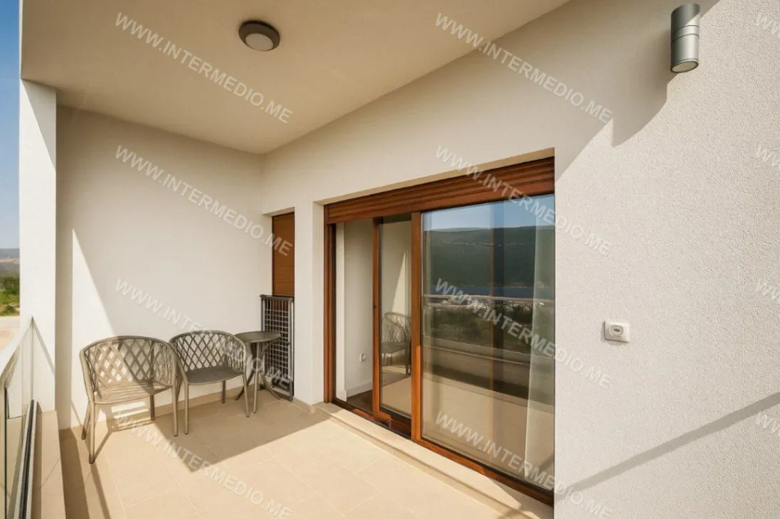 Prodaja, jednosoban stan, 50m², Đenovići, Herceg Novi