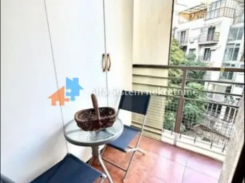 Izdavanje, trosoban stan, 80m², Stari Grad, Beograd - image 17