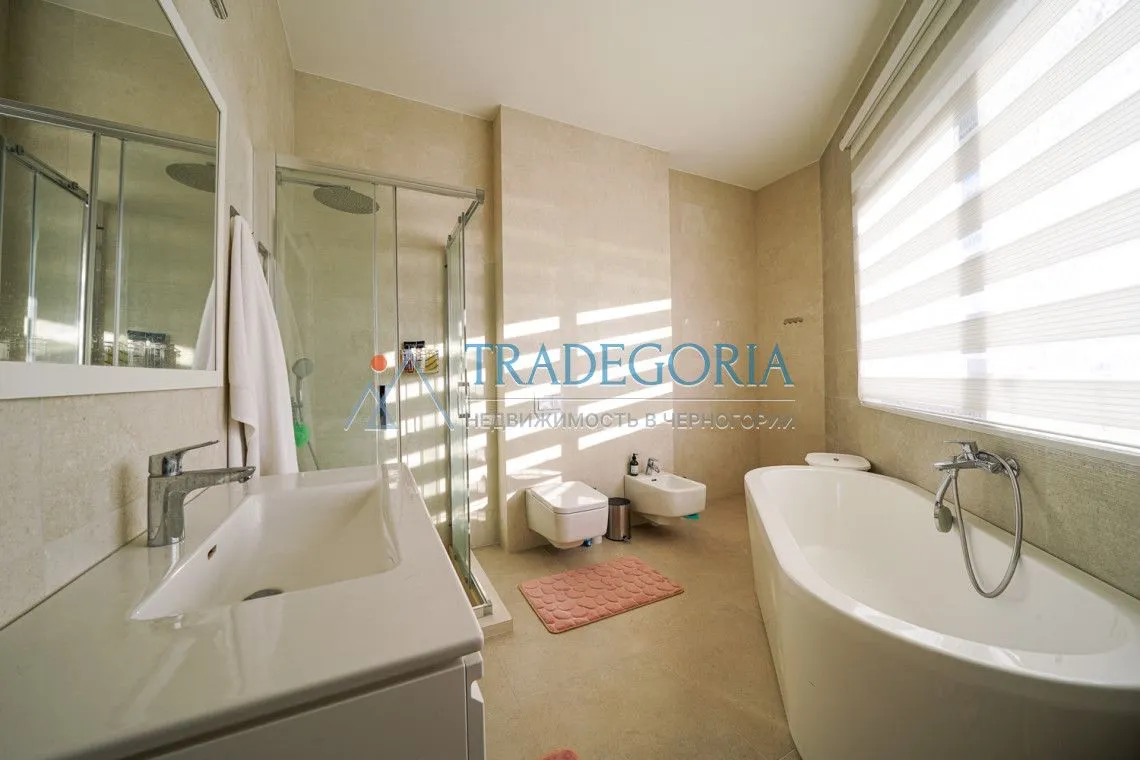 Prodaja, kuća, 285m², Tivat, Crna Gora