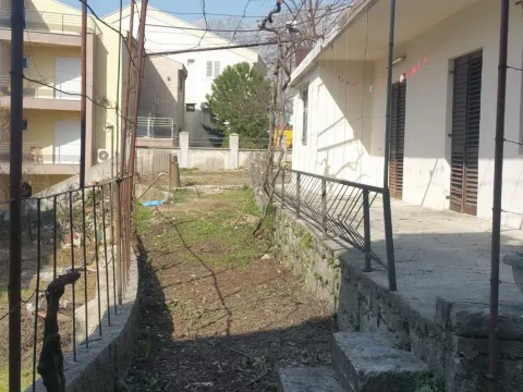Sale, house, 100m², Dobrota, Kotor - image 10