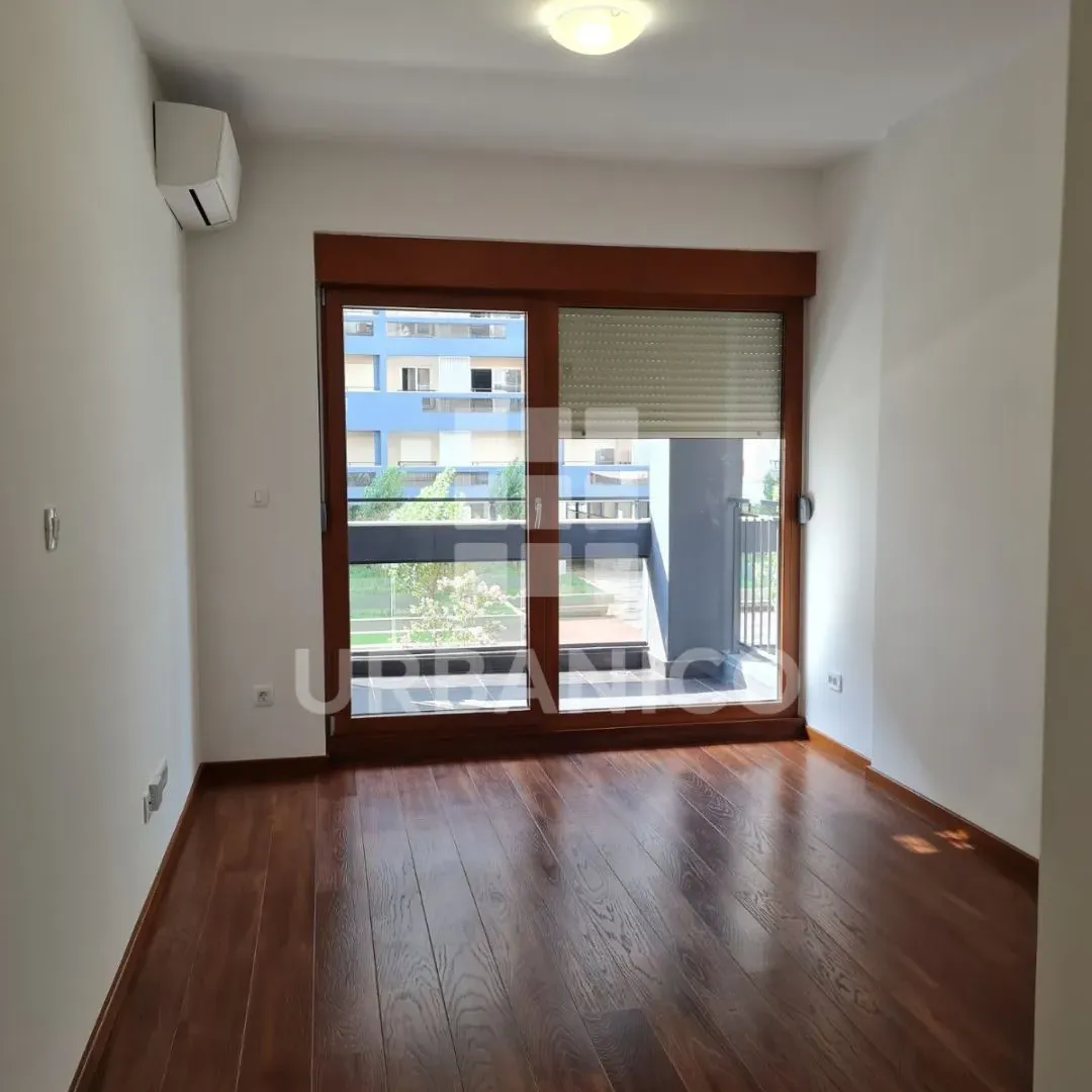 Rent, studio apartment, 30m², Master Kvart, Podgorica