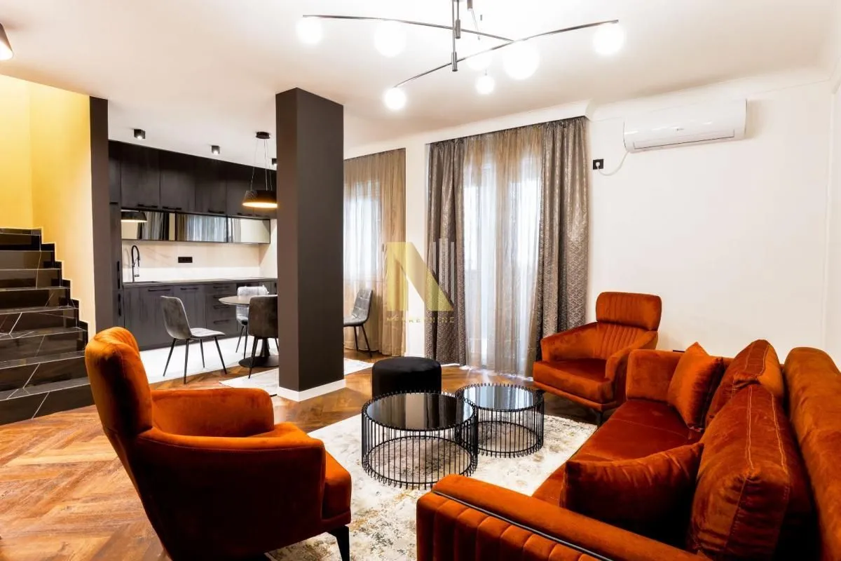 Izdavanje, četvorosoban stan, 100m², Petrovaradin, Novi Sad
