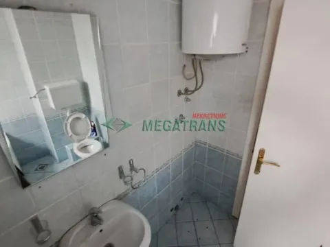 Izdavanje, trosoban stan, 120m², Centar, Novi Sad - image 20