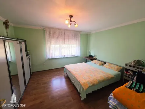 Prodaja, kuća, 240m², Kaludjerica, Grocka - image 16