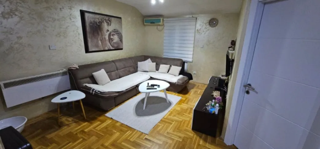 Izdavanje, jednosoban stan, 43m², City Kvart, Podgorica