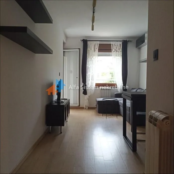 Rent, apartment, 36m², Crveni Krst, Beograd