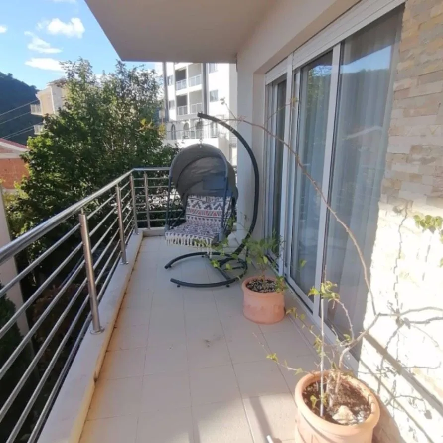 Sale, two bedroom apartment, 98m², Bečići, Budva
