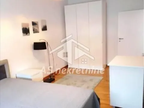 Izdavanje, trosoban stan, 85m², Vračar Sve Podlokacije, Beograd - image 11