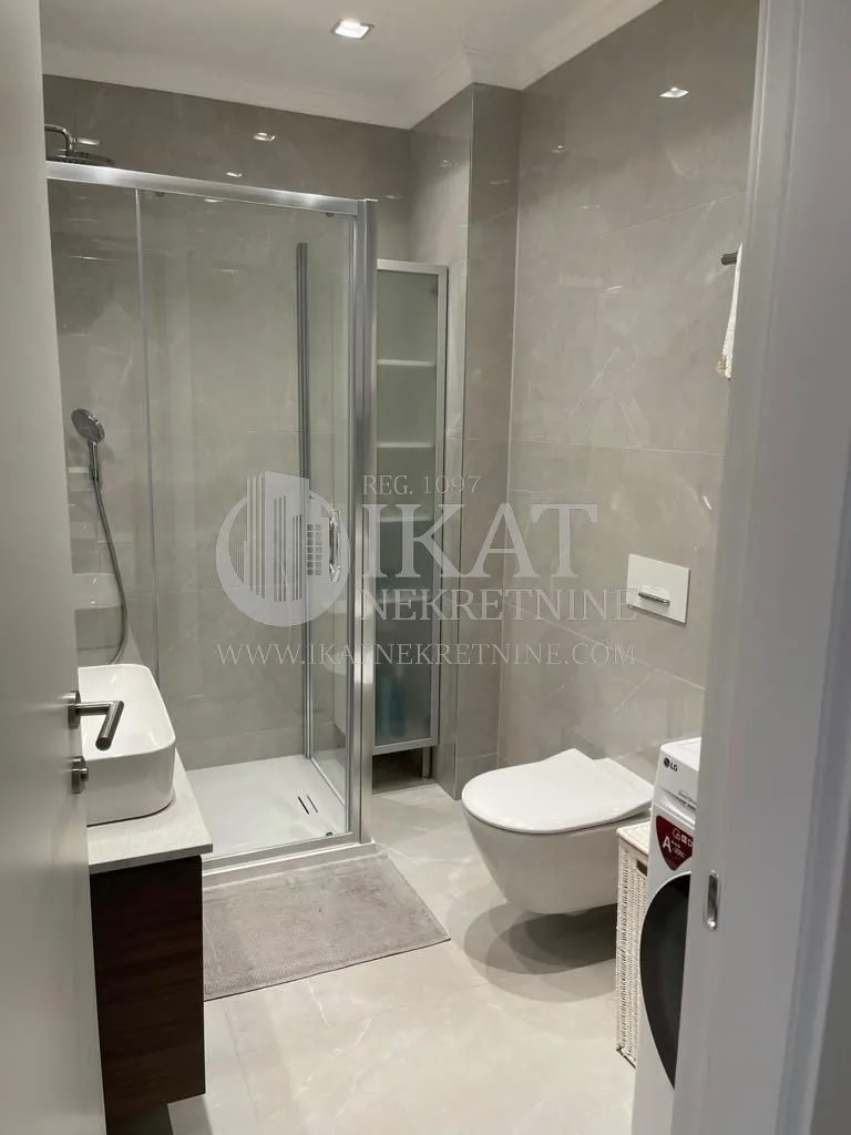 Izdavanje, dvosoban stan, 50m², Novi Beograd Sve Podlokacije, Beograd