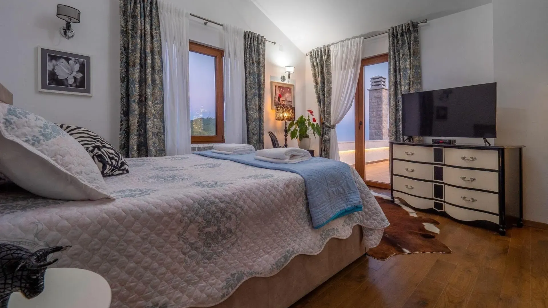 Sale, house, 300m², Zagora, Kotor