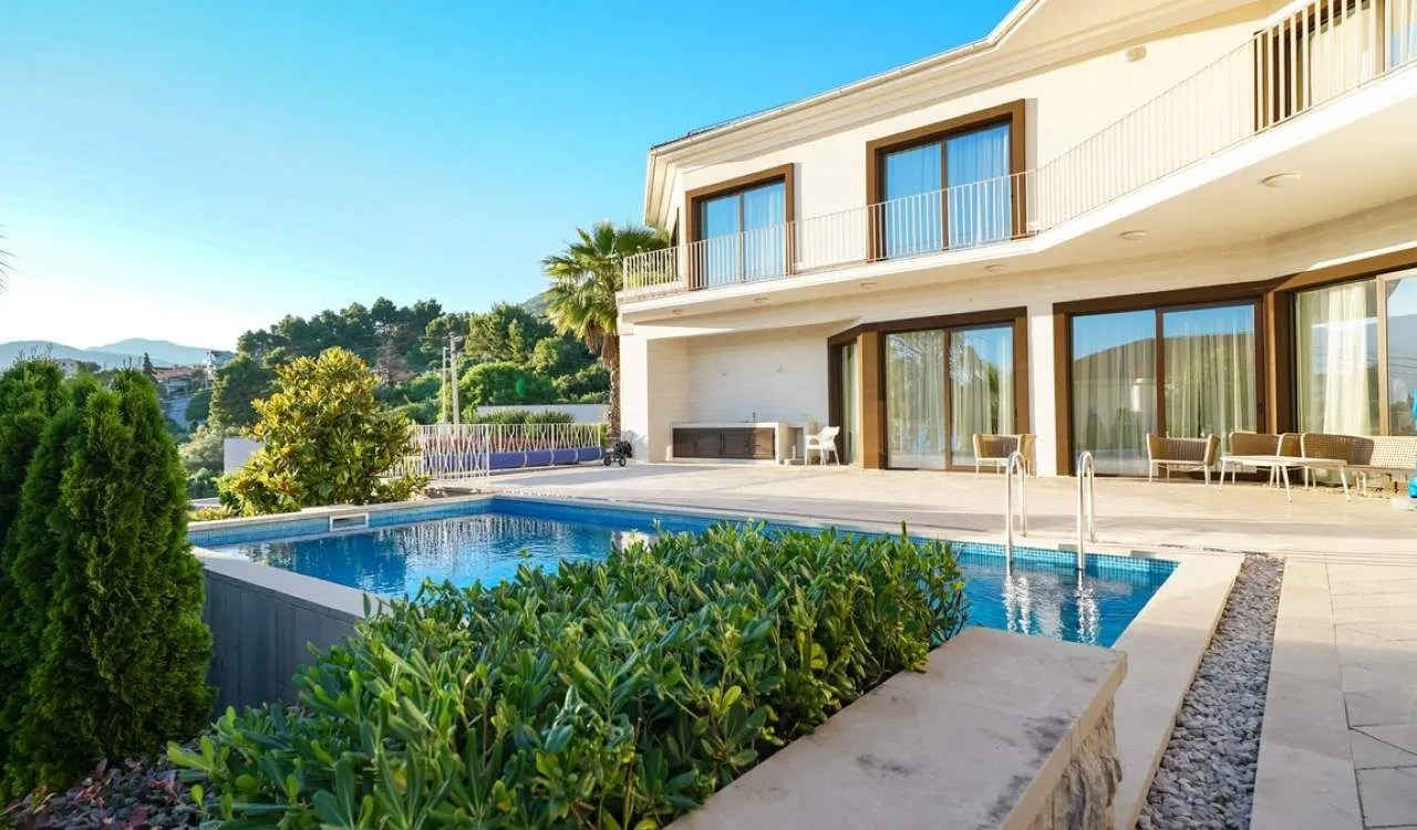 Sale, house, 290m², Tivat, Crna Gora