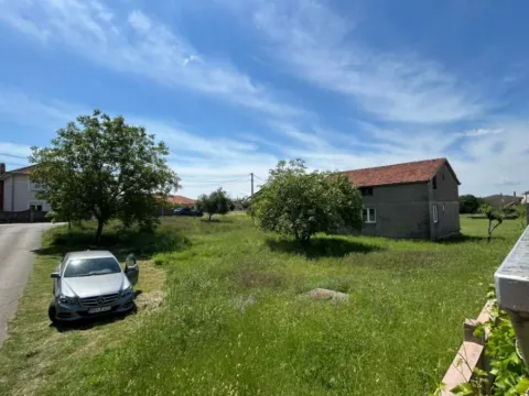 Prodaja, kuća, 202m², Zlatica, Podgorica - image 9